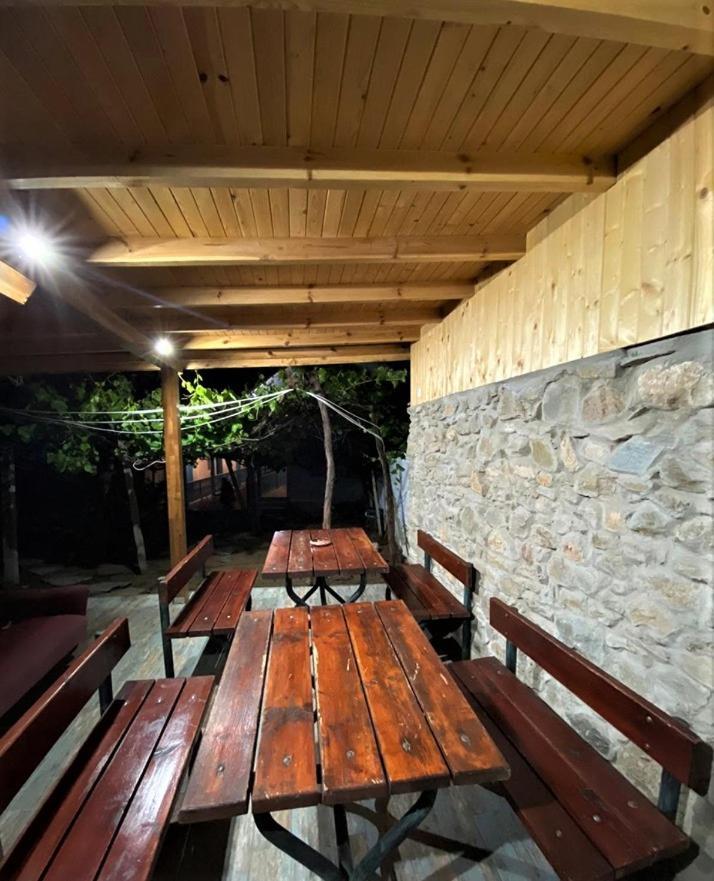 Отель Цяла Ваканционна Къща- Florina Houses Goranovtsi Экстерьер фото