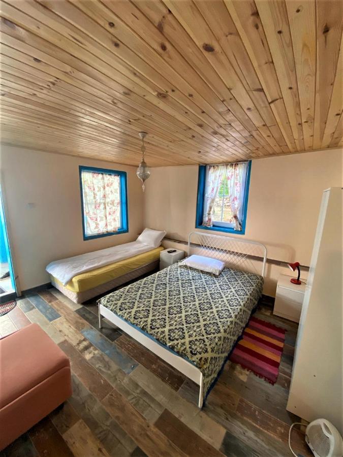 Отель Цяла Ваканционна Къща- Florina Houses Goranovtsi Экстерьер фото